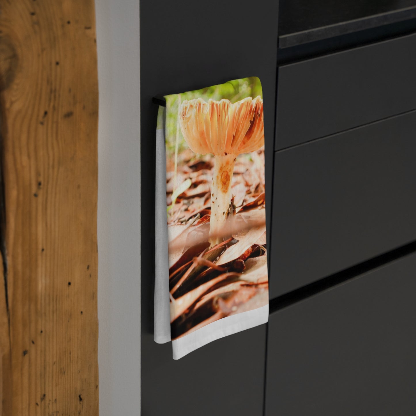 Nature-Inspired Tea Towel with Mushroom Design, Home Decor, Gift for Nature Lovers, Eco-Friendly Kitchen Accessory, Perfect for Gifting