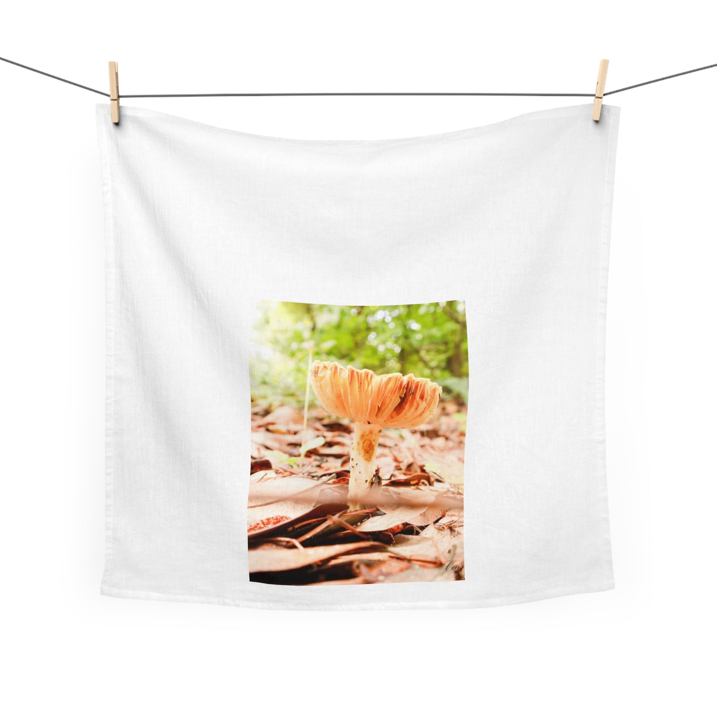 Nature-Inspired Tea Towel with Mushroom Design, Home Decor, Gift for Nature Lovers, Eco-Friendly Kitchen Accessory, Perfect for Gifting